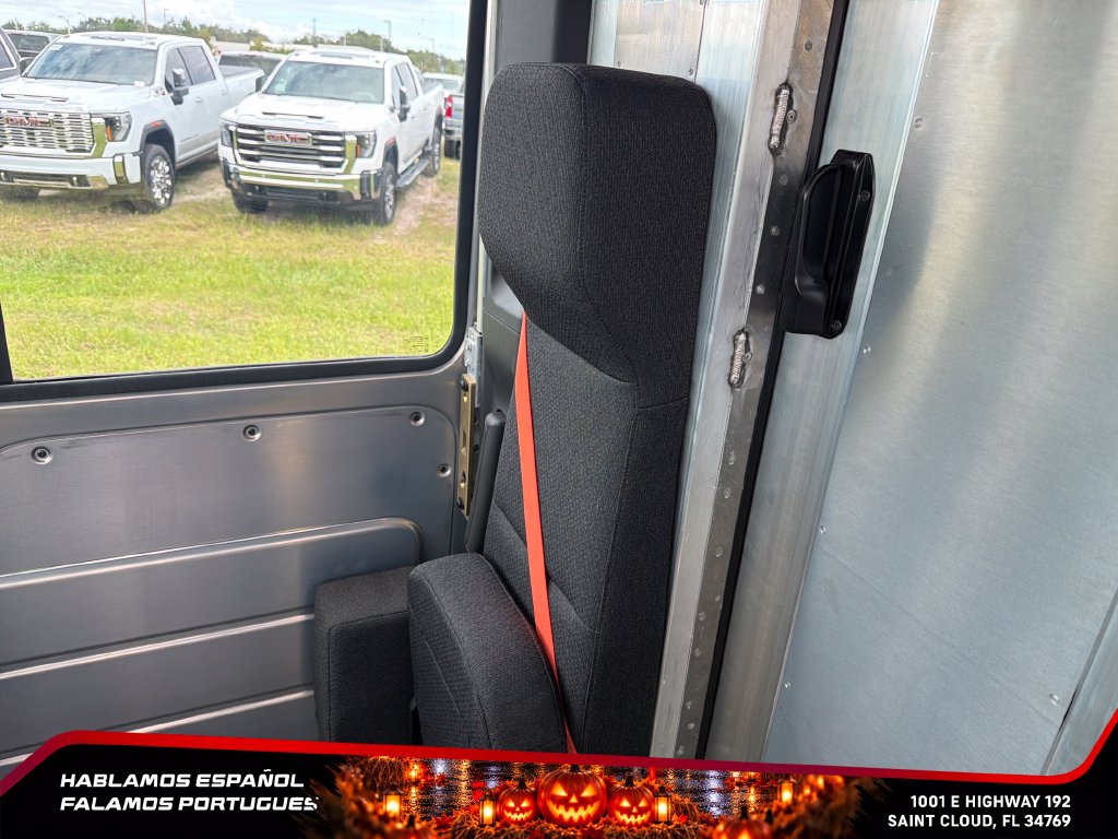 Used 2024 Chevrolet Brightdrop 400 w/ Commercial Equipment Package AWD/4WD image 21