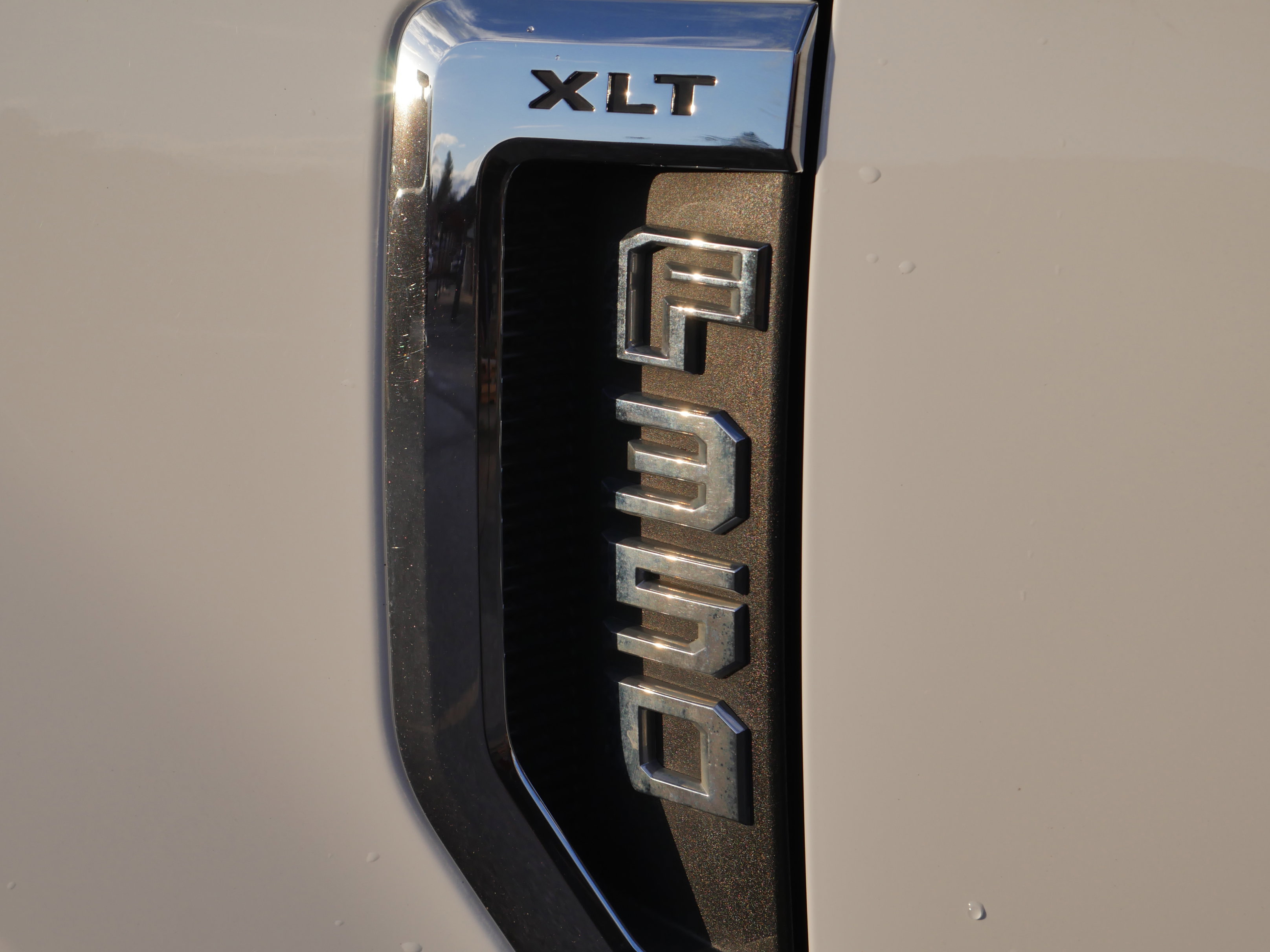 Used 2018 Ford F350 XLT image 14