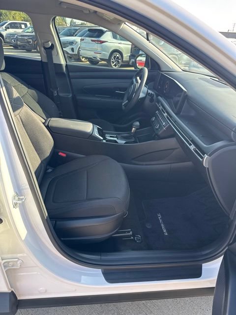 Used 2026 Hyundai Tucson SE FWD image 17