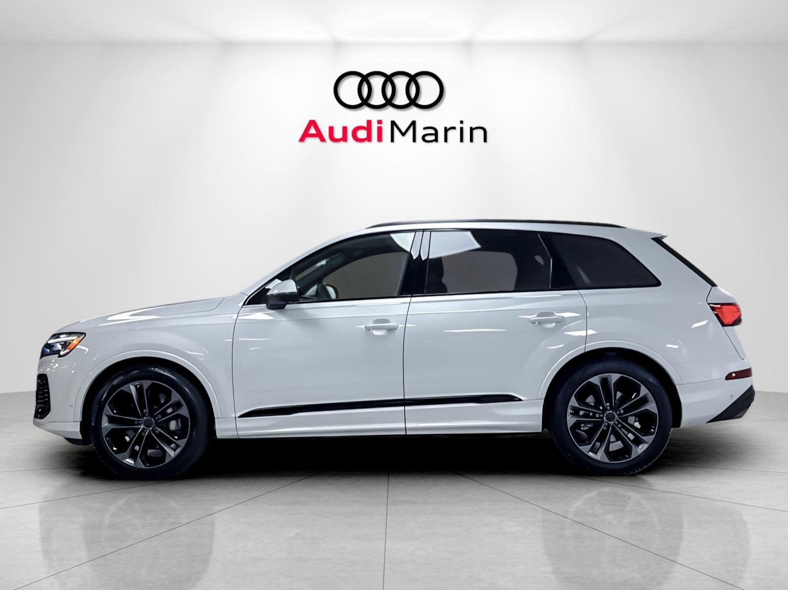 Certified 2026 Audi Q7 2.0T Premium Plus AWD/4WD image 2