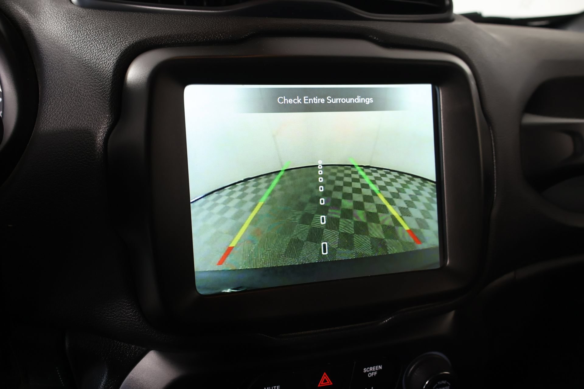 Used 2023 Jeep Renegade Latitude AWD/4WD image 6