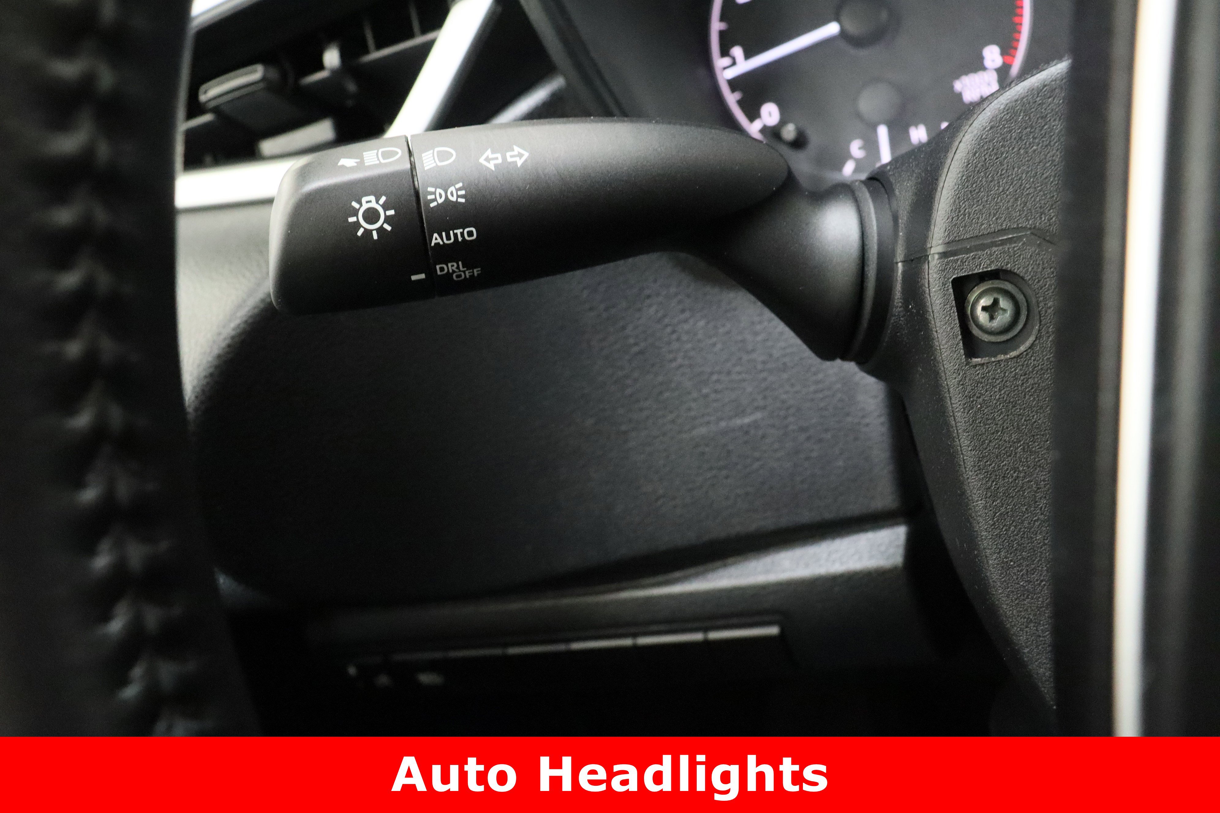 Used 2025 Toyota Corolla SE FWD image 23