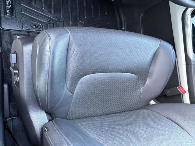 Used 2024 Kia Carnival SX Prestige image 12