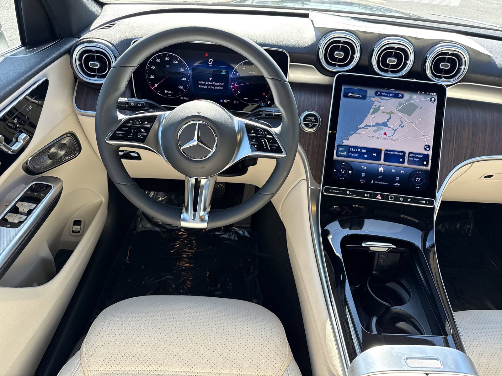 Used 2026 Mercedes-Benz GLC 300 image 14