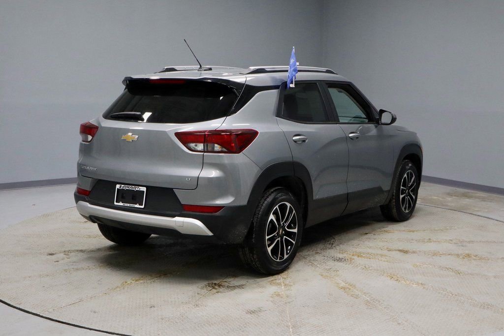 Used 2025 Chevrolet TrailBlazer LT image 11