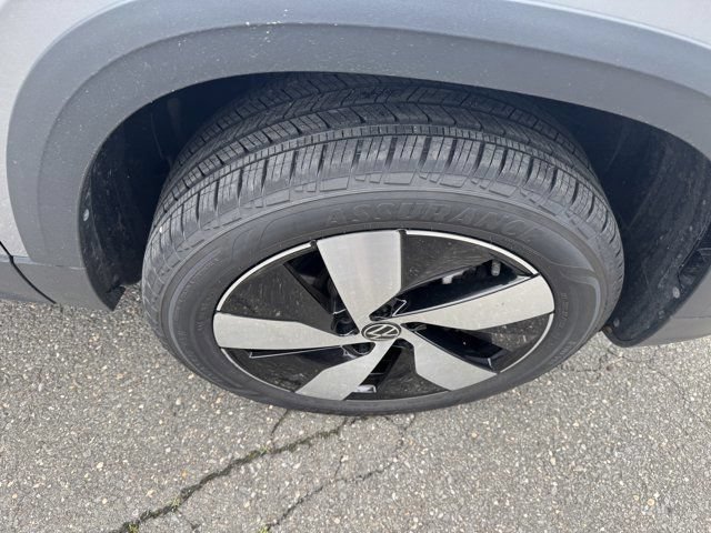 Certified 2024 Volkswagen Taos S AWD/4WD image 9
