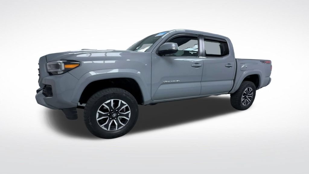 Used 2021 Toyota Tacoma TRD Sport w/ Technology Package AWD/4WD image 17