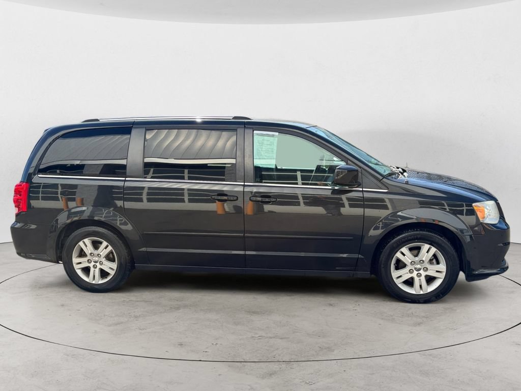 Used 2011 Dodge Grand Caravan Crew w/ Entertainment Group 1 FWD image 4