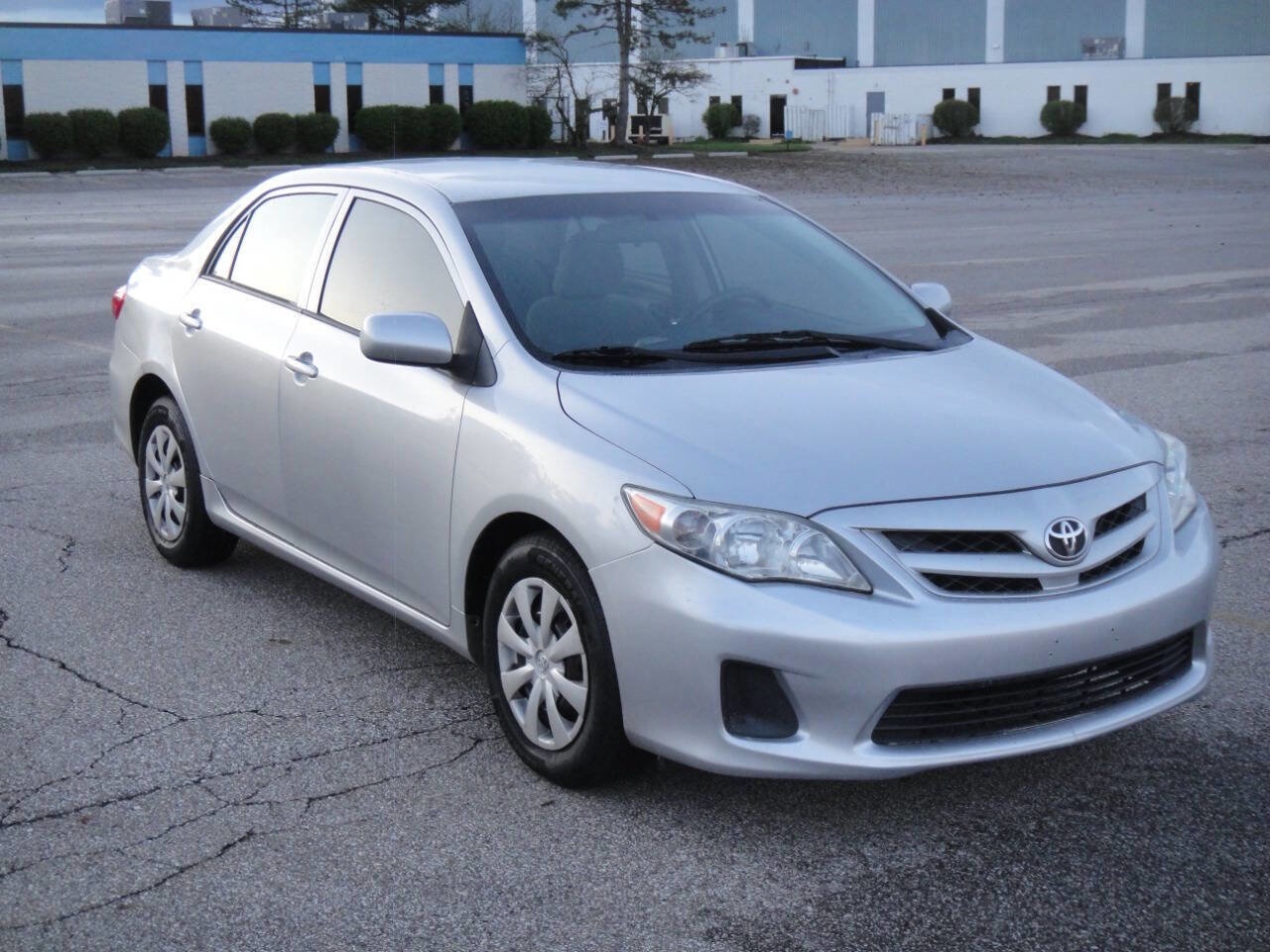 Used 2012 Toyota Corolla L FWD image 4