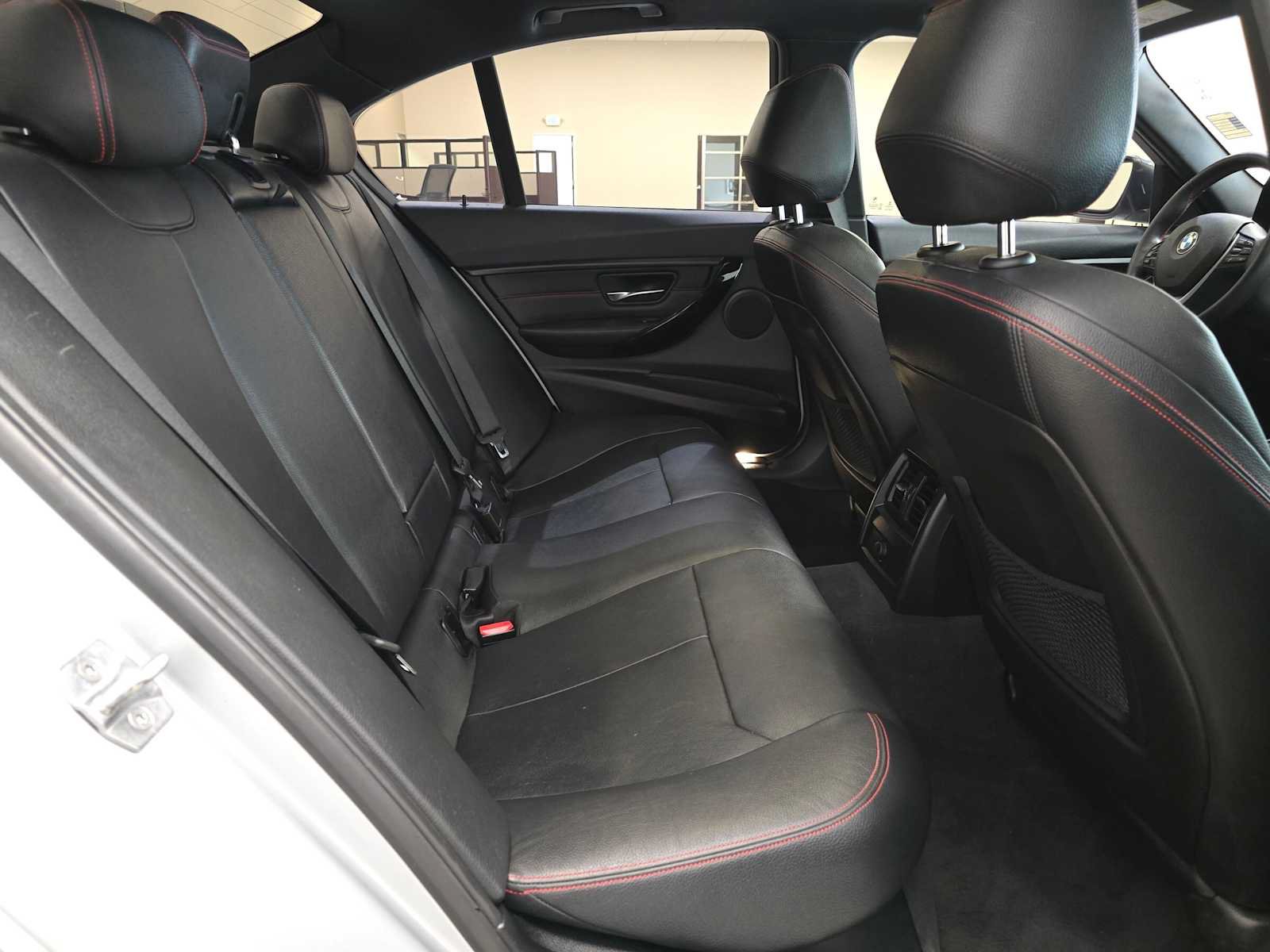 Used 2015 BMW 328i Sedan RWD image 26