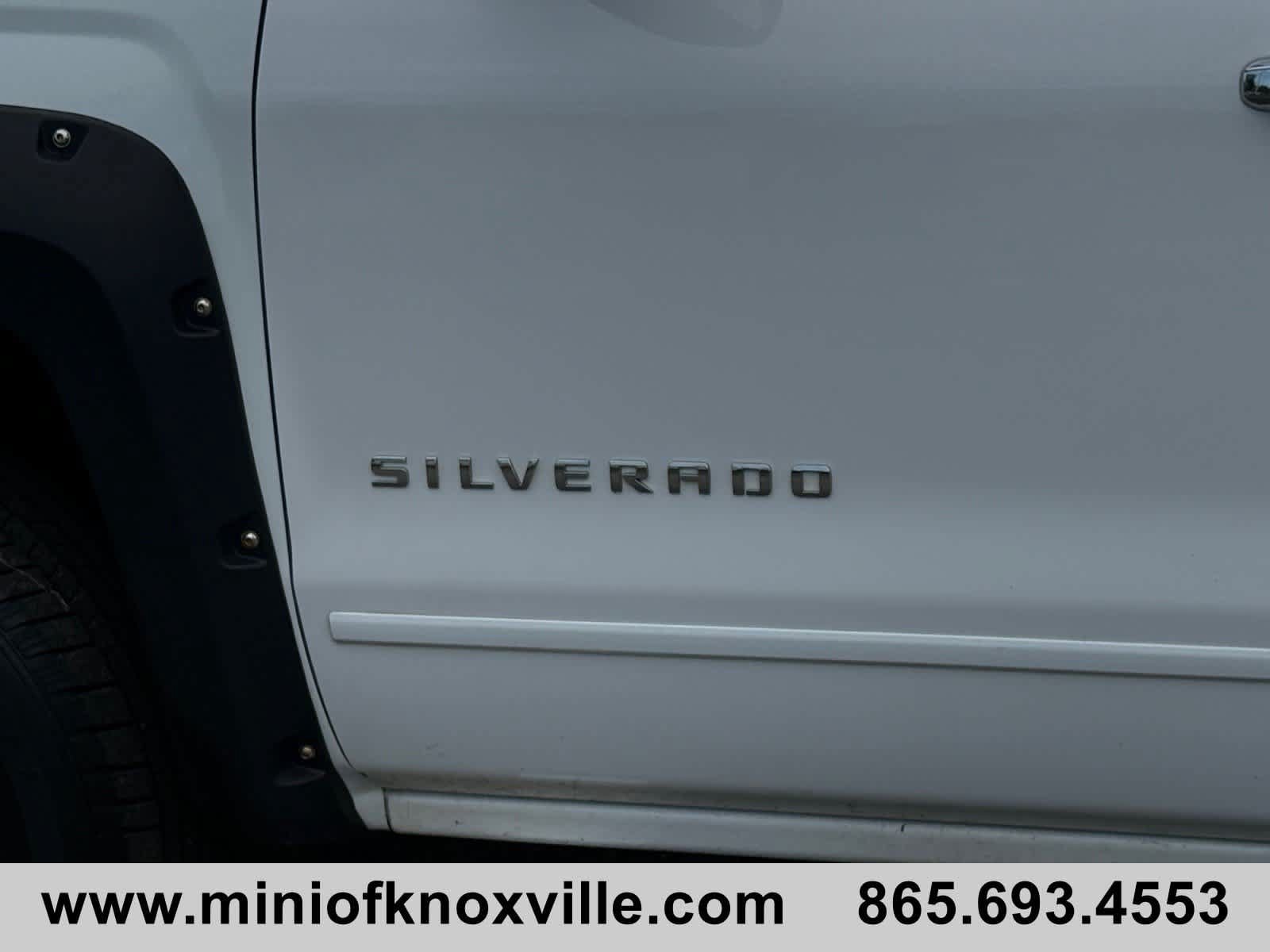 Used 2017 Chevrolet Silverado 1500 LT w/ All Star Edition AWD/4WD image 10