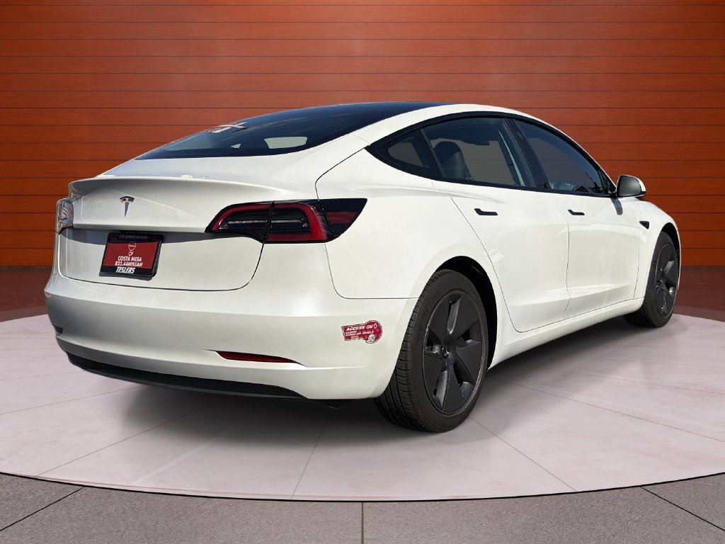 Used 2023 Tesla Model 3 Standard Range RWD image 4