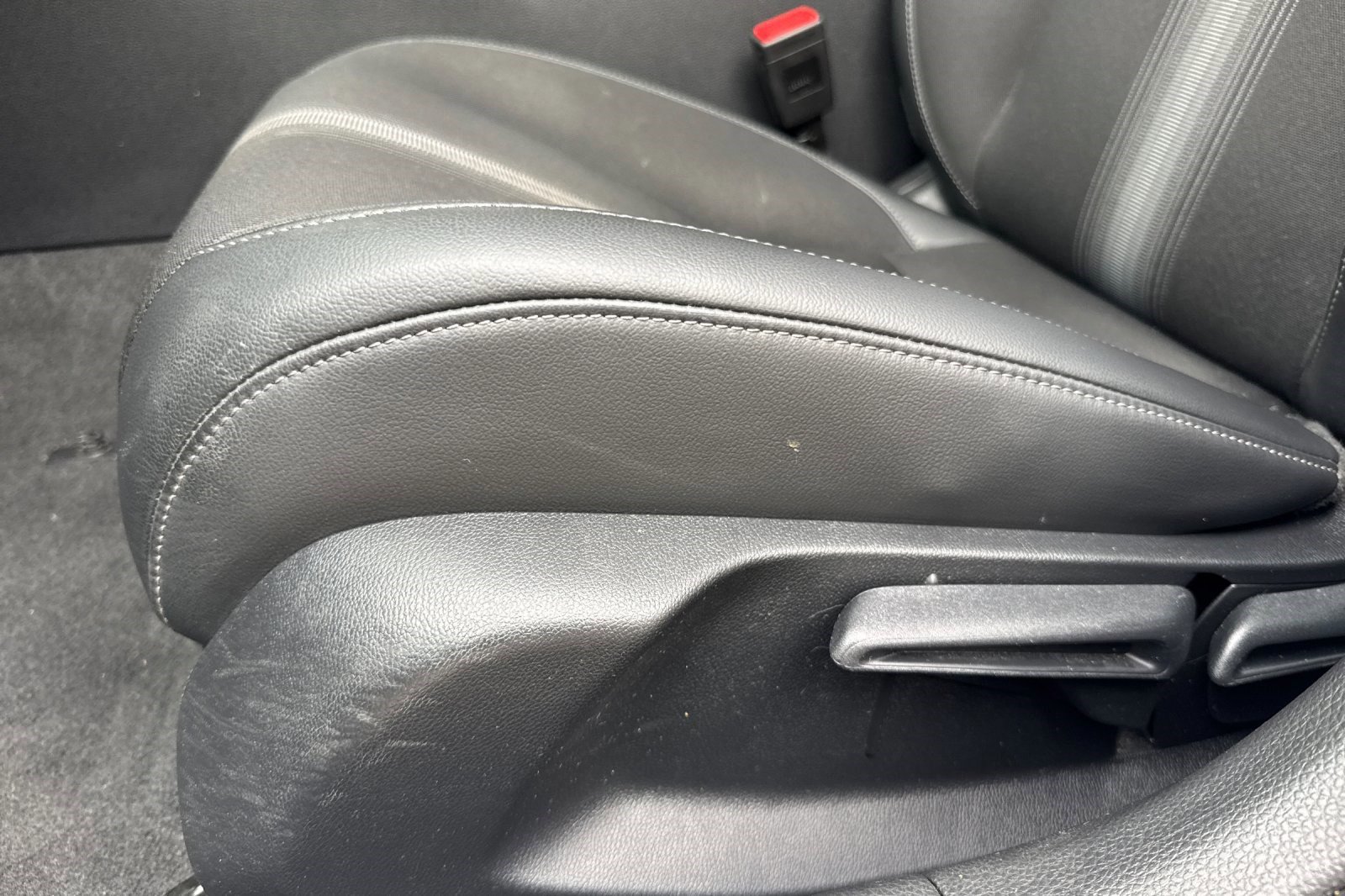 Used 2023 Honda Civic Sport image 15