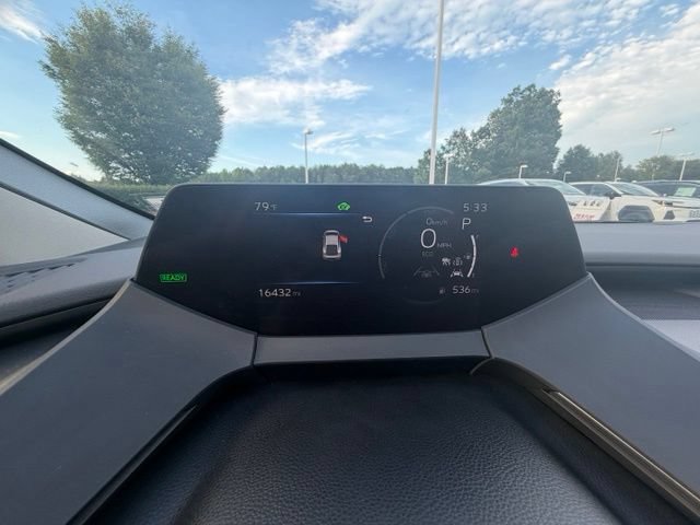 Used 2025 Toyota Prius LE FWD image 10