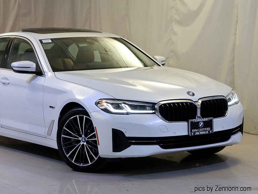 Certified 2023 BMW 530e xDrive w/ Convenience Package AWD/4WD image 2