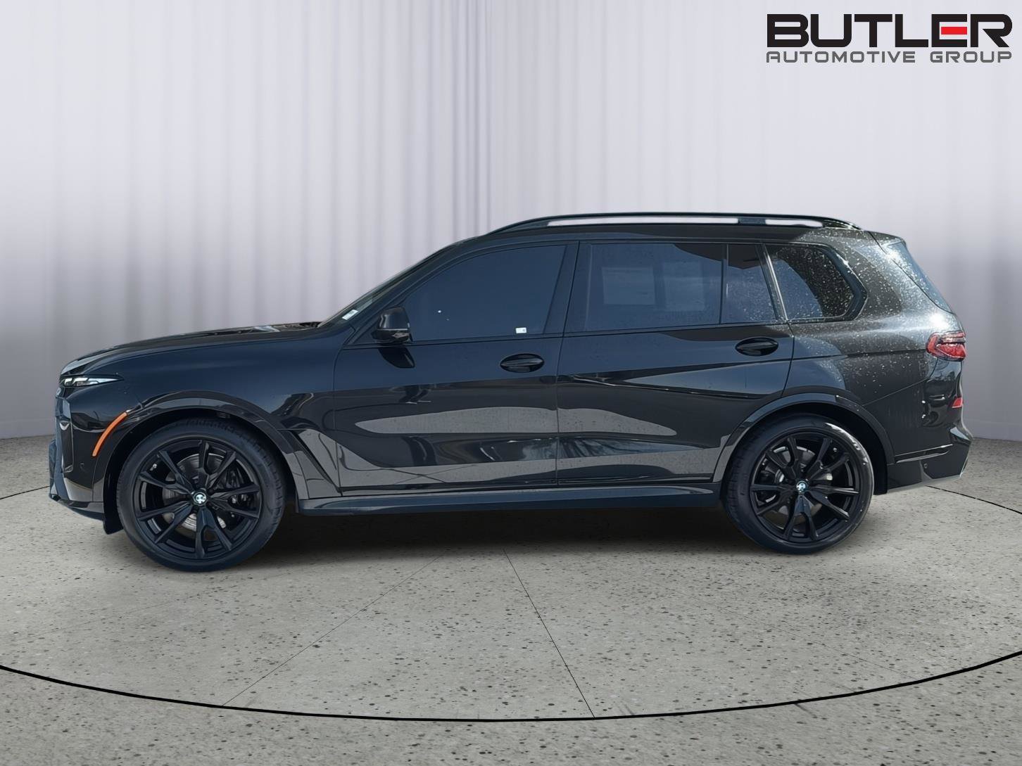 Certified 2024 BMW X7 xDrive40i w/ Executive Package image 3