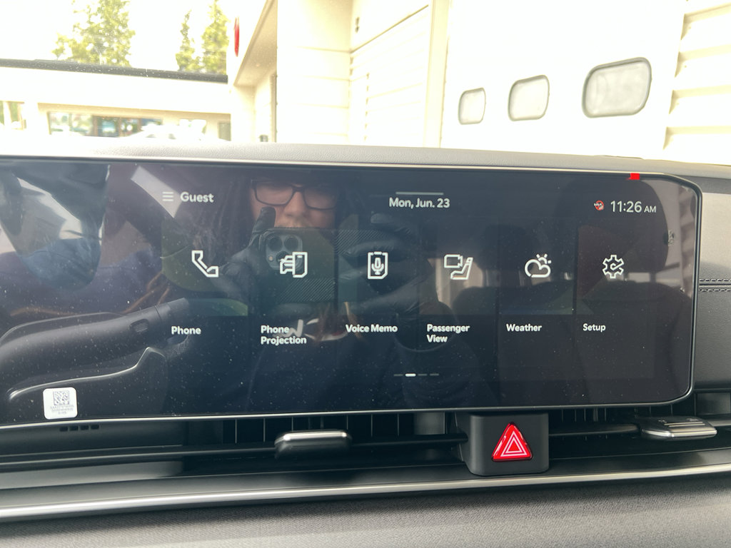 New 2026 Kia Carnival EX image 24