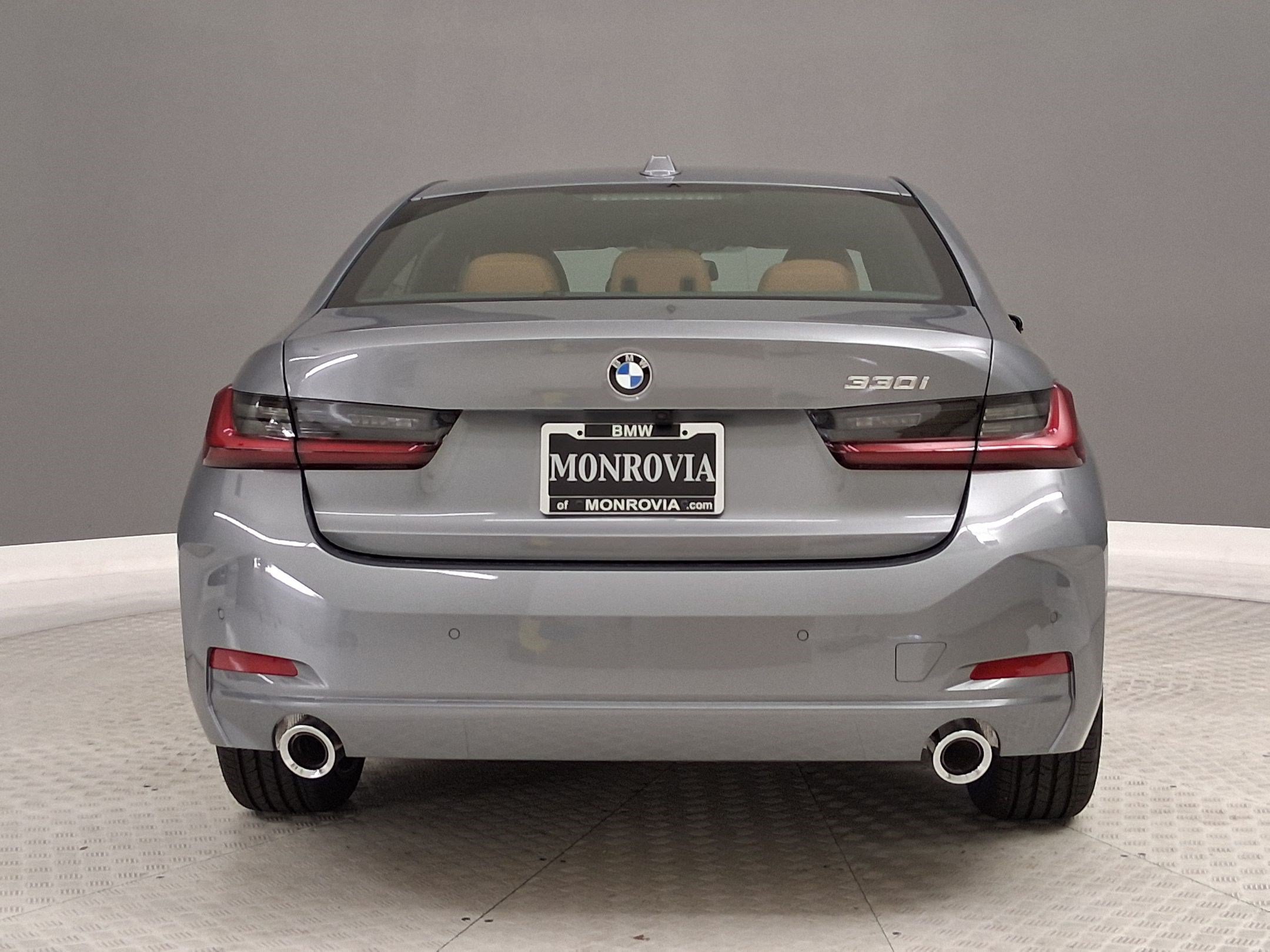 New 2026 BMW 330i Sedan w/ Convenience Package RWD image 8
