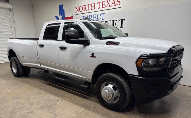 Used 2024 RAM 3500 Tradesman AWD/4WD image 3
