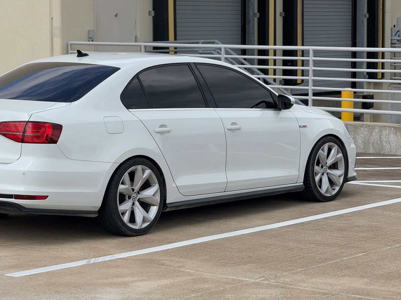 Used 2016 Volkswagen Jetta GLI SEL FWD image 9