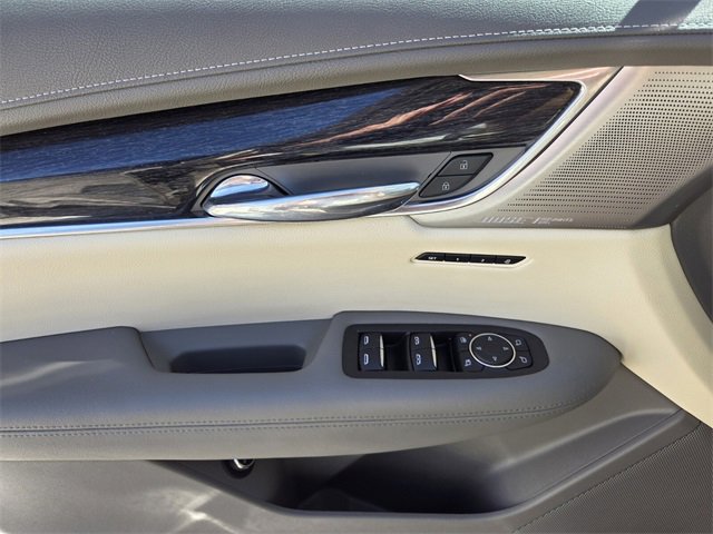 Used 2023 Cadillac XT6 Premium Luxury w/ Technology Package image 24