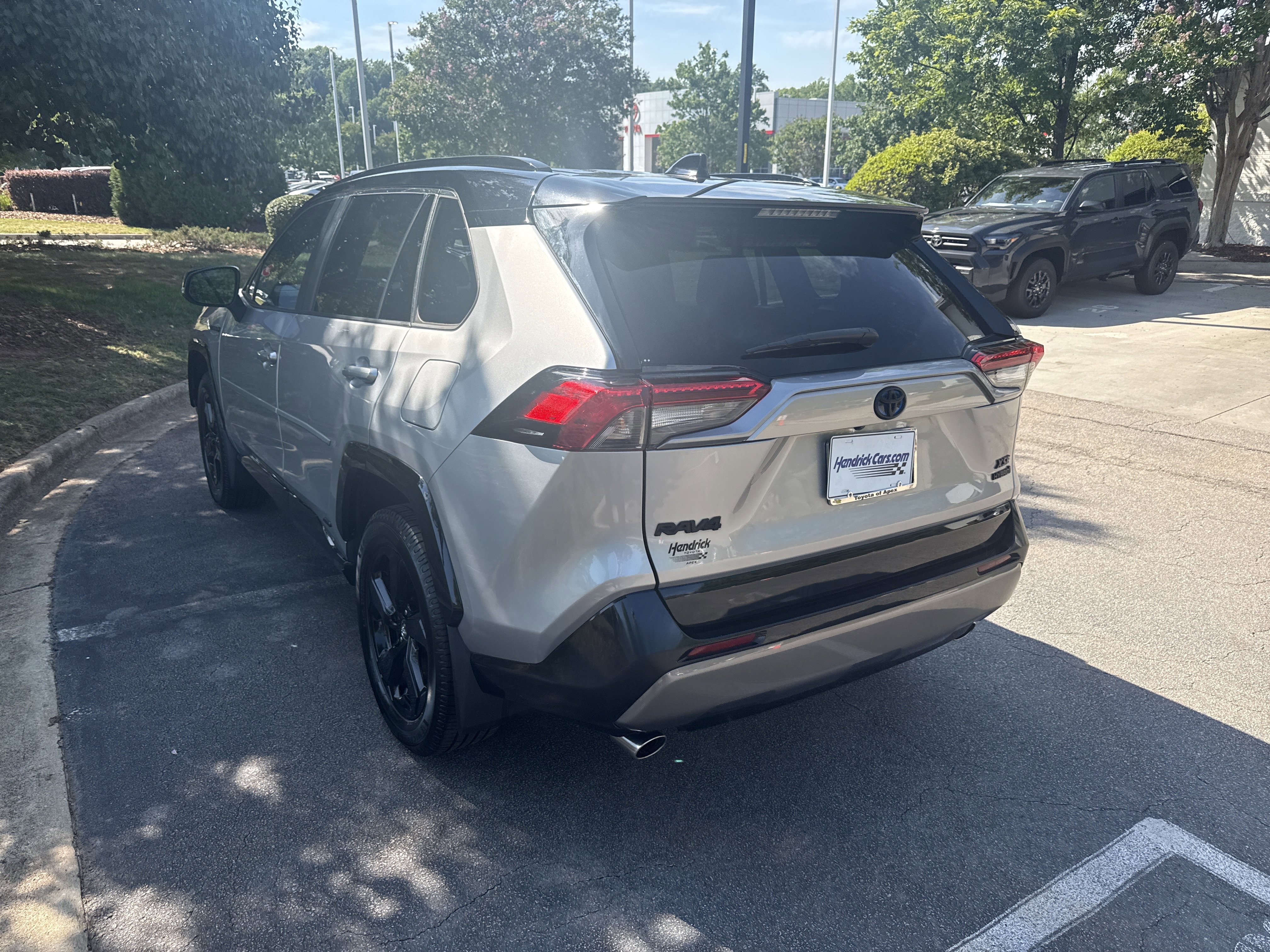 Used 2020 Toyota RAV4 XSE w/ Protection Package AWD/4WD image 16