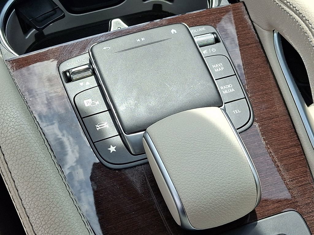 Used 2023 Mercedes-Benz GLS 450 4MATIC image 25