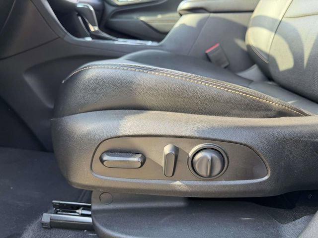 Used 2020 Chevrolet Equinox Premier image 15