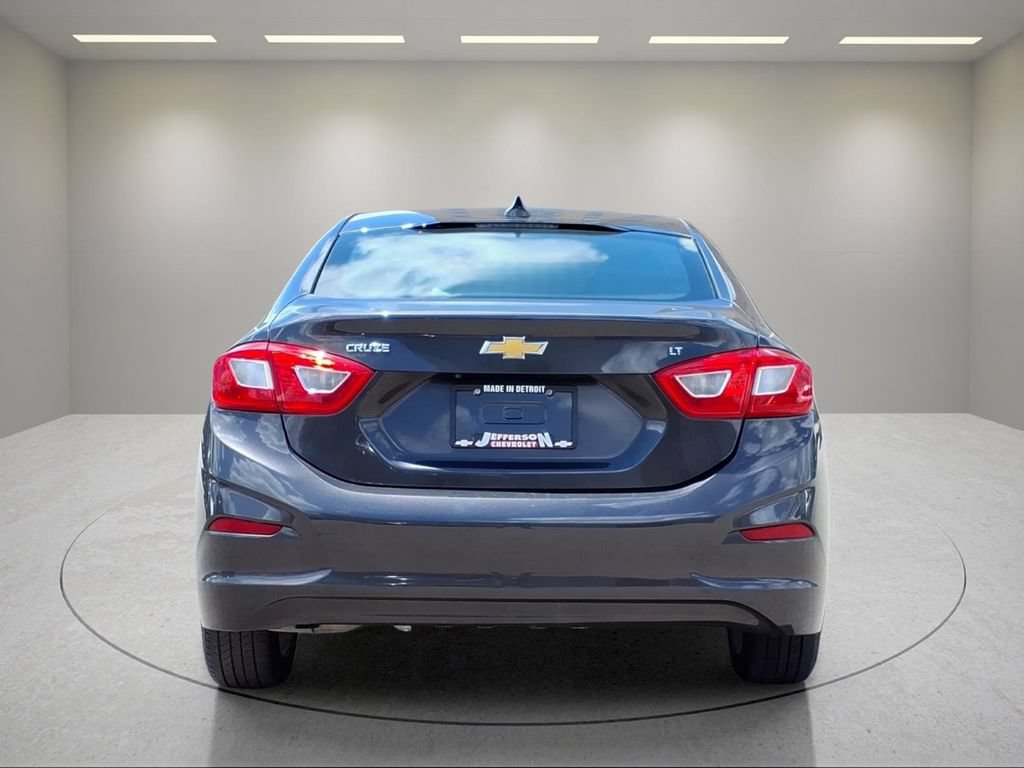 Used 2017 Chevrolet Cruze LT FWD image 21