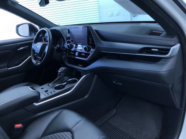 Used 2023 Toyota Highlander XSE image 26