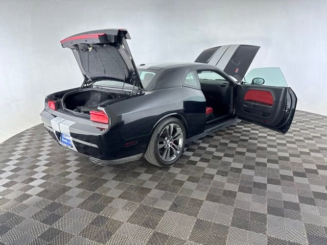 Used 2013 Dodge Challenger SRT8 w/ Harman Kardon Audio Group RWD image 17