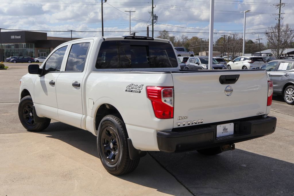 Used 2022 Nissan Titan S w/ S Utility Package image 2