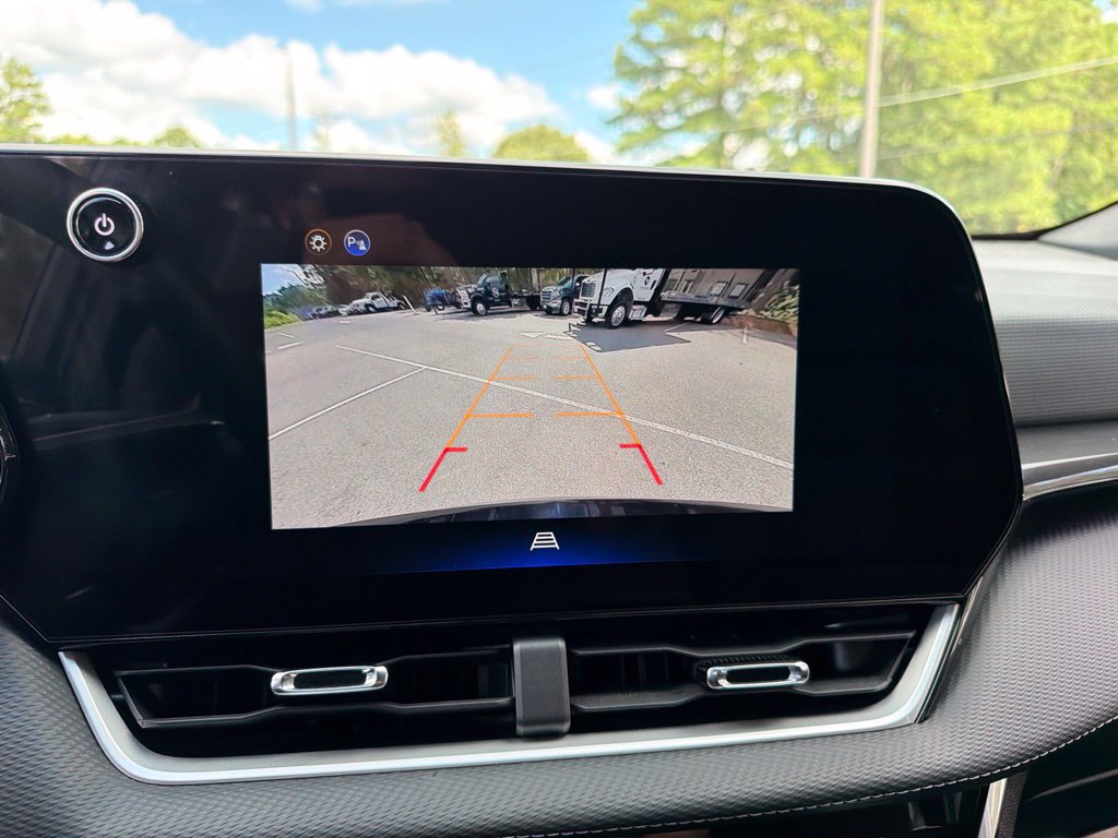 Used 2025 Chevrolet Equinox LT FWD image 15