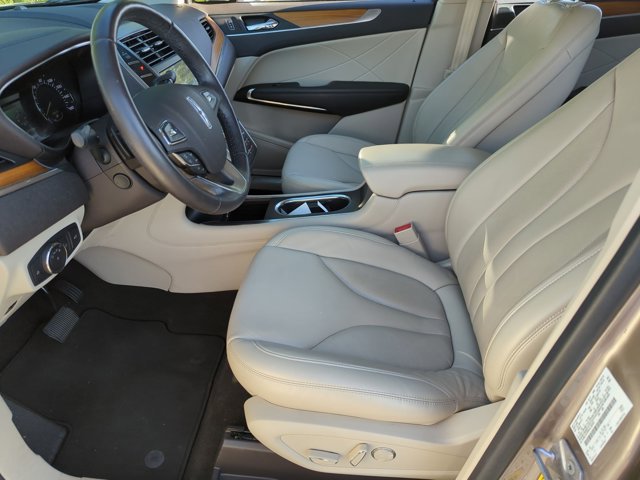 Used 2019 Lincoln MKC Select w/ Select Plus Package image 12