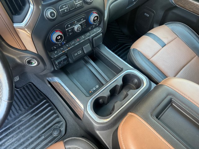 Used 2022 Chevrolet Silverado 1500 High Country w/ Technology Package AWD/4WD image 18
