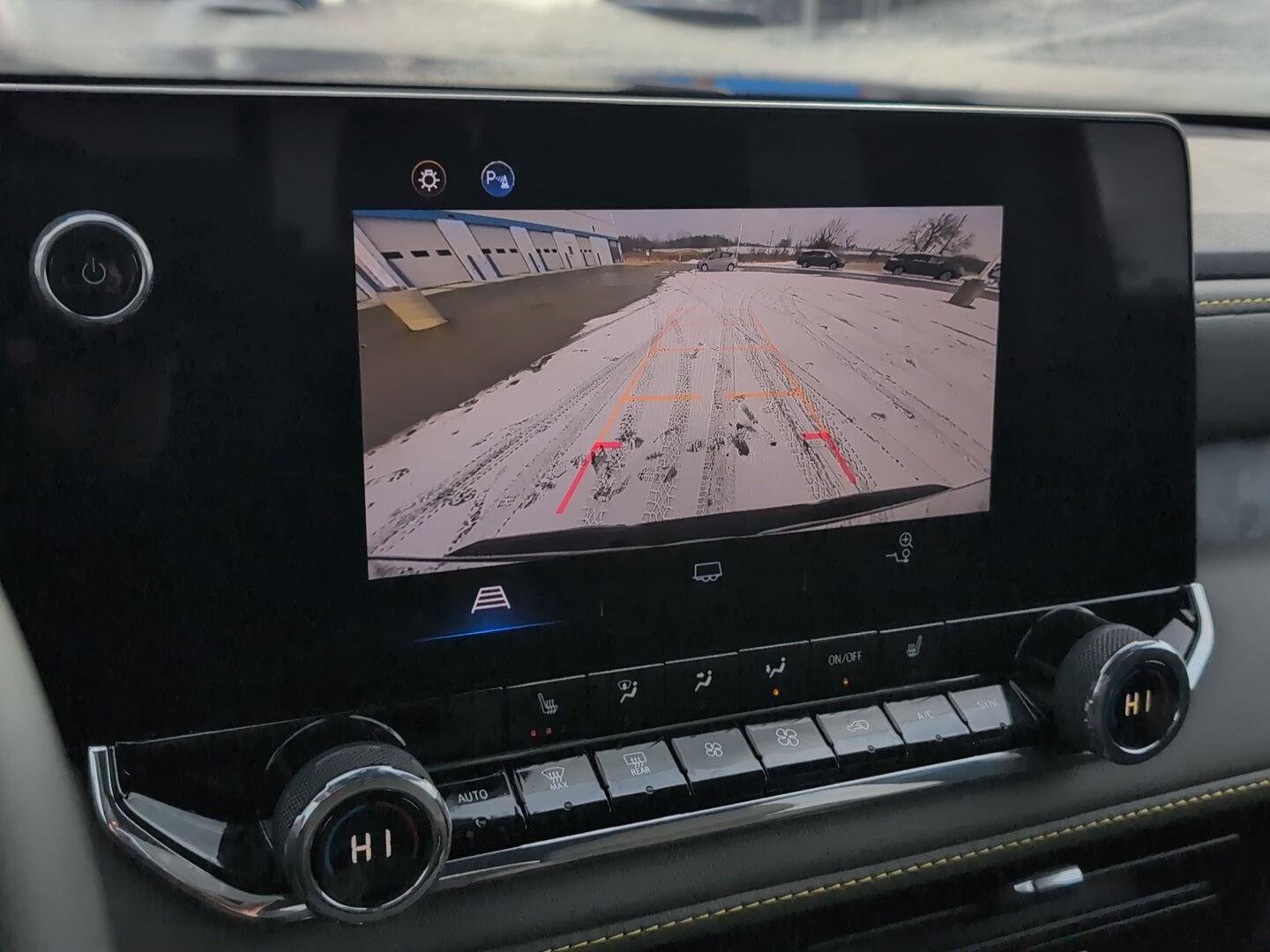 Used 2024 Chevrolet Colorado ZR2 w/ Safety Package image 27