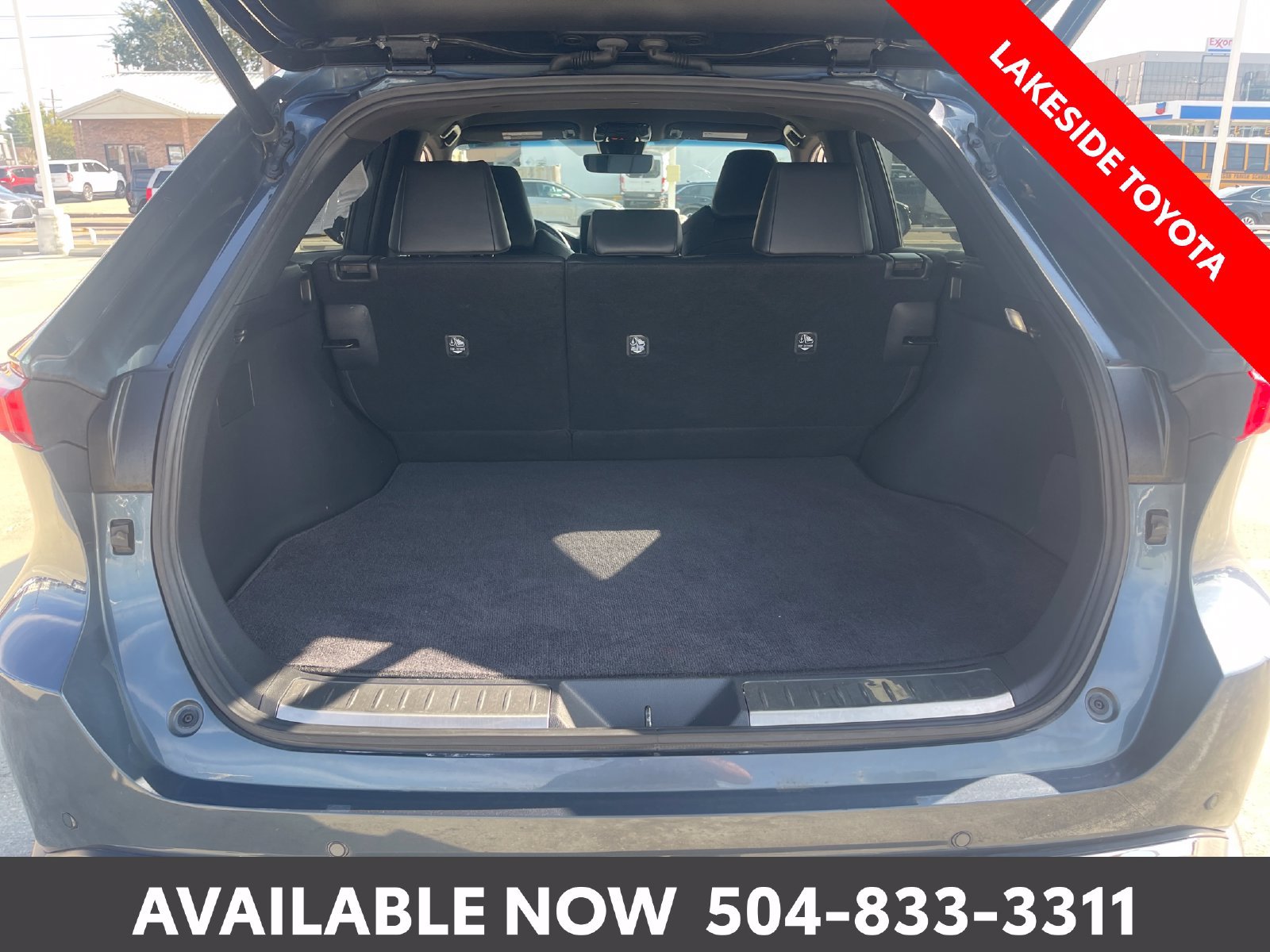 Used 2022 Toyota Venza XLE AWD/4WD image 19