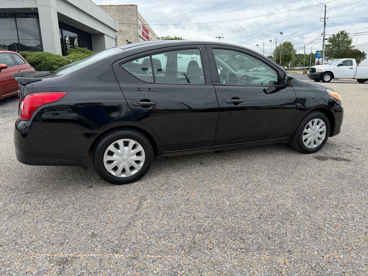 Used 2017 Nissan Versa S Plus FWD image 17
