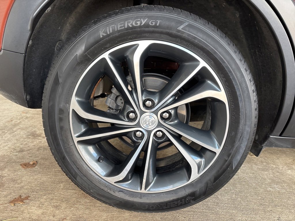 Used 2020 Buick Encore GX Essence image 30