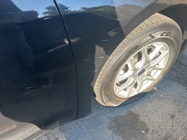 Used 2023 Chrysler Pacifica Touring-L FWD image 7
