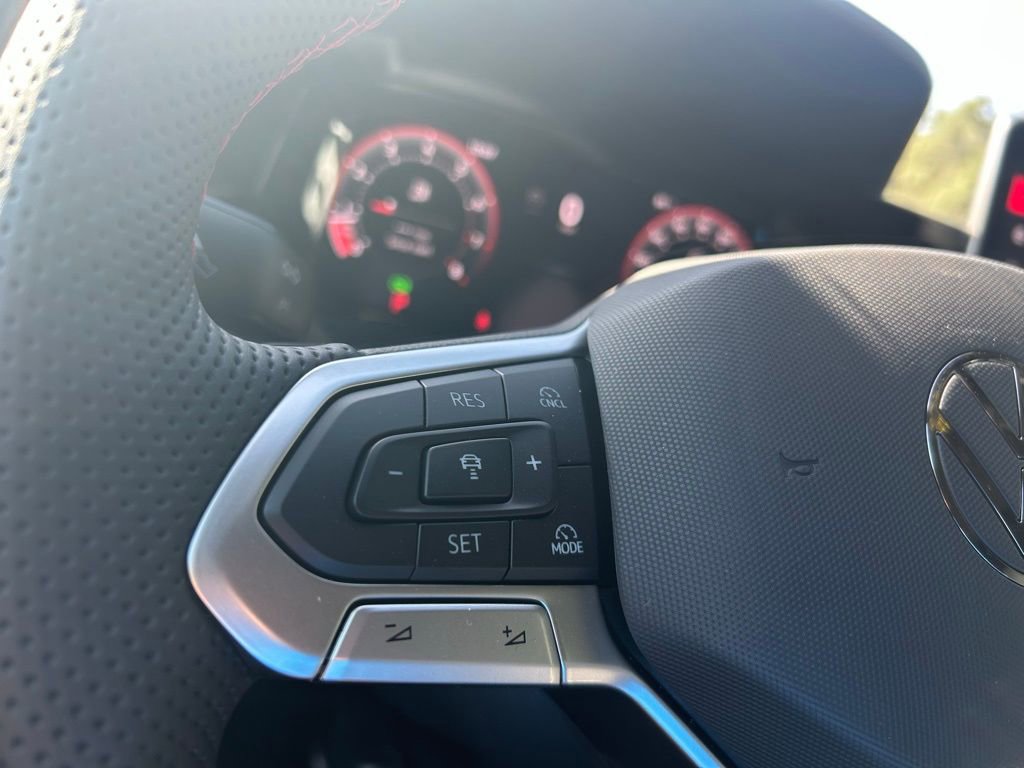 New 2025 Volkswagen GTI SE image 17