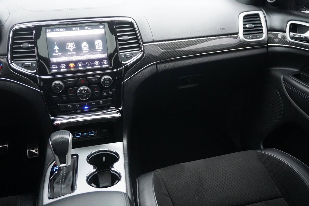 Used 2020 Jeep Grand Cherokee SRT image 24