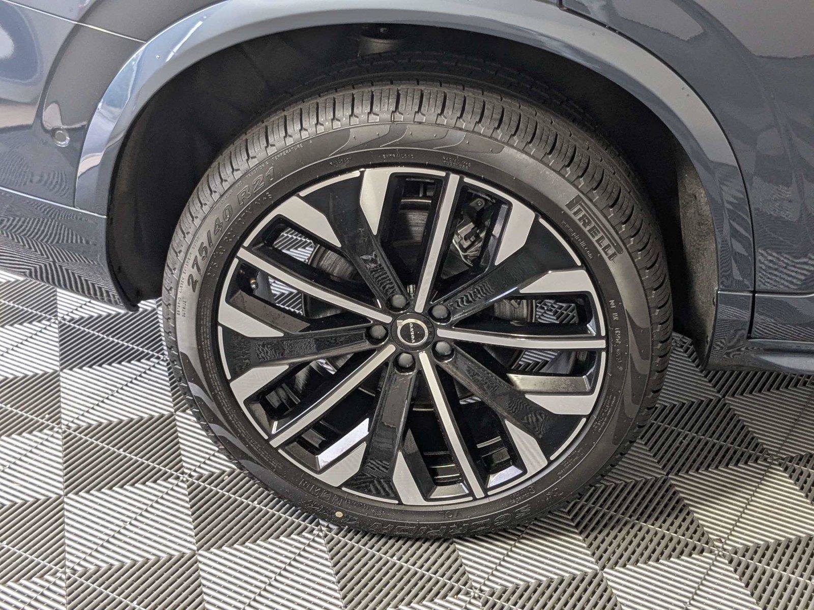 Used 2026 Volvo XC90 B6 Ultra AWD/4WD image 11