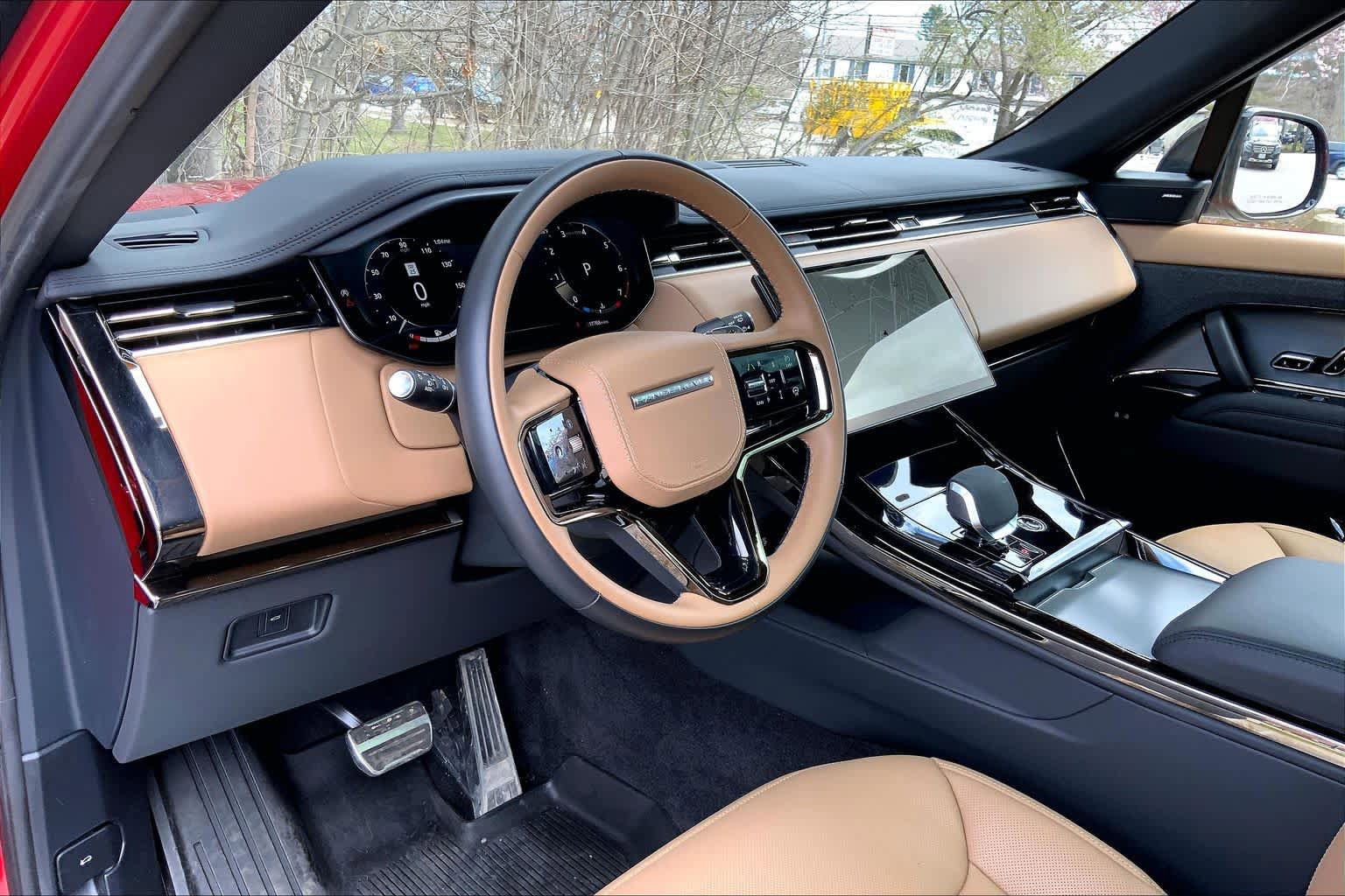 Used 2025 Land Rover Range Rover Sport Dynamic SE AWD/4WD image 18