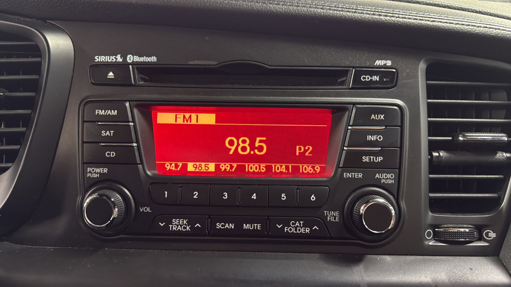 Used 2013 Kia Optima EX image 23