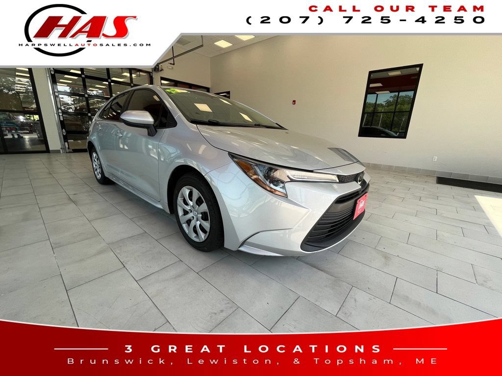 Used 2023 Toyota Corolla LE FWD image 8