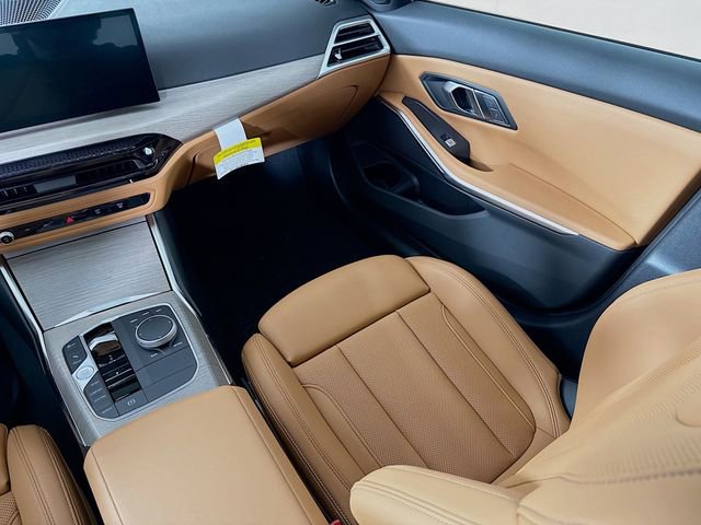 Used 2026 BMW 330i xDrive Sedan w/ Premium Package image 24