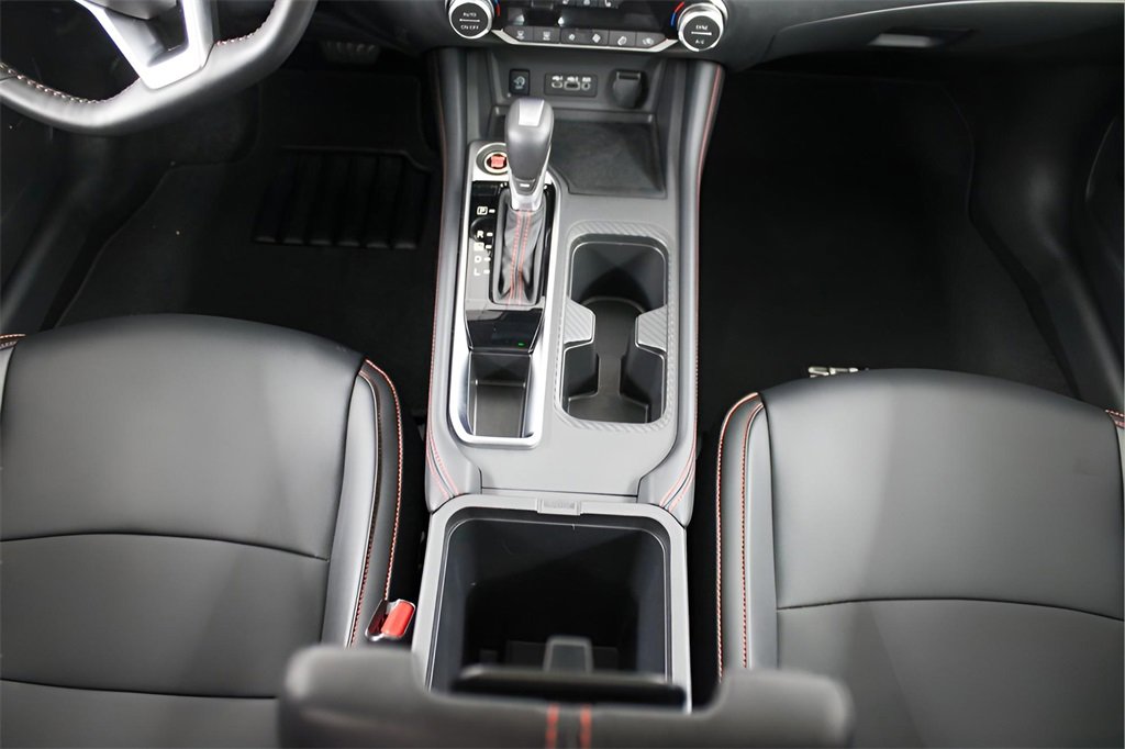 Used 2025 Nissan Sentra SR w/ SR Premium Package image 25