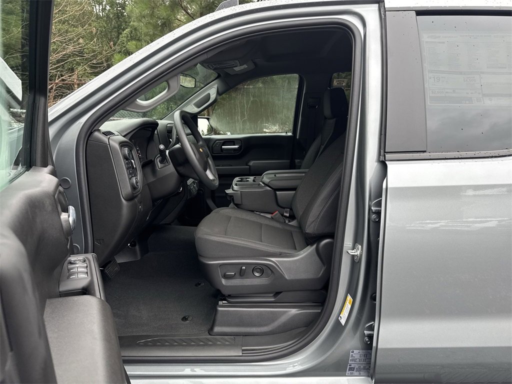 New 2026 Chevrolet Silverado 1500 Custom w/ Turbomax Blackout Package image 13