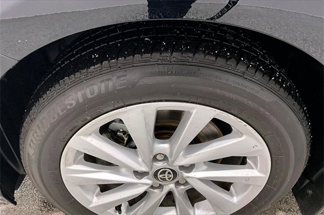 Used 2024 Toyota Camry SE image 35